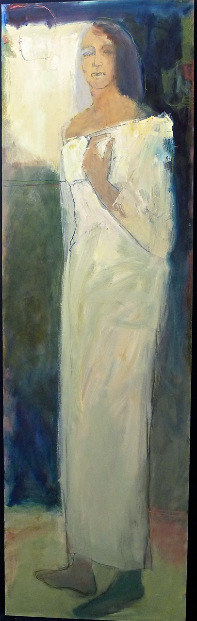 Uncluttered, un pretentious, she tried hard not to be noticed