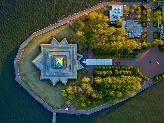 cef2551e-c055-461f-a63b-2032514f93b3-2060x1543